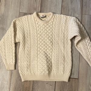 Carraig donn 100% Merino Wool Cream Colored Sweater Like New